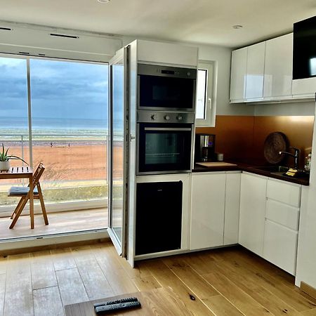 Mettons Les Voiles - Appt Vue Mer Avec Loggia Bernières-sur-Mer Екстериор снимка